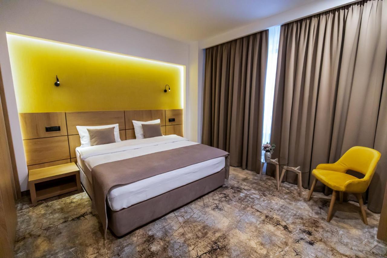 Grand View Hotel & Suites Copou Iasi Luaran gambar
